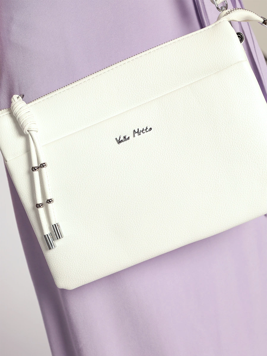 Сумка-кроссбоди белого цвета